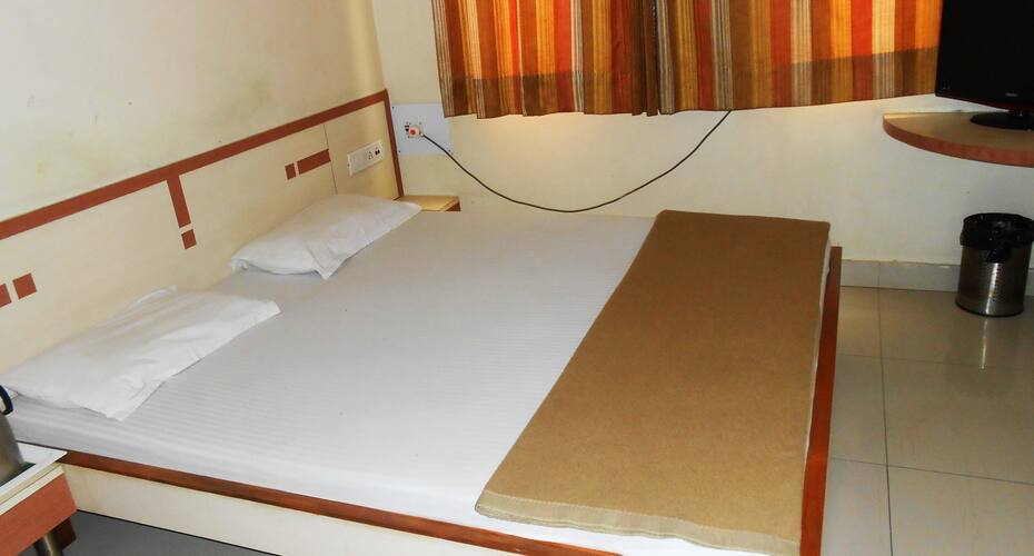Bombay Hotel, Sri Ganganagar 5